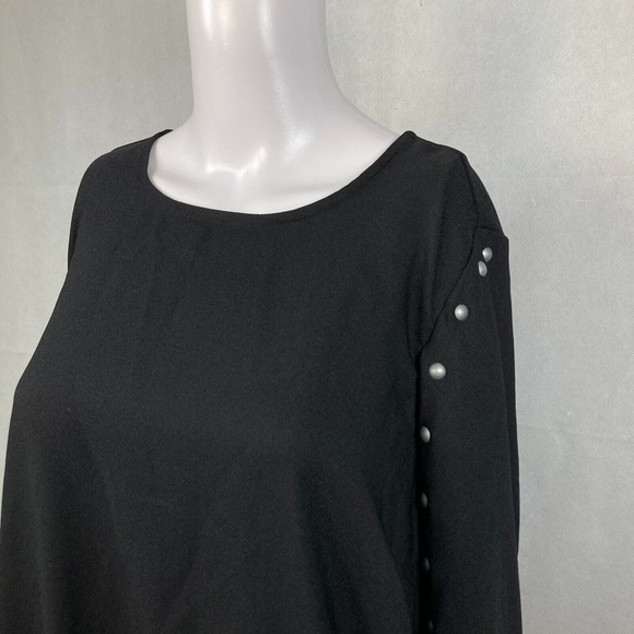 NWT Lane Bryant Top Womens Sz 14 16 Petite Black Studded Slit Sleeve Popover - Picture 2 of 9